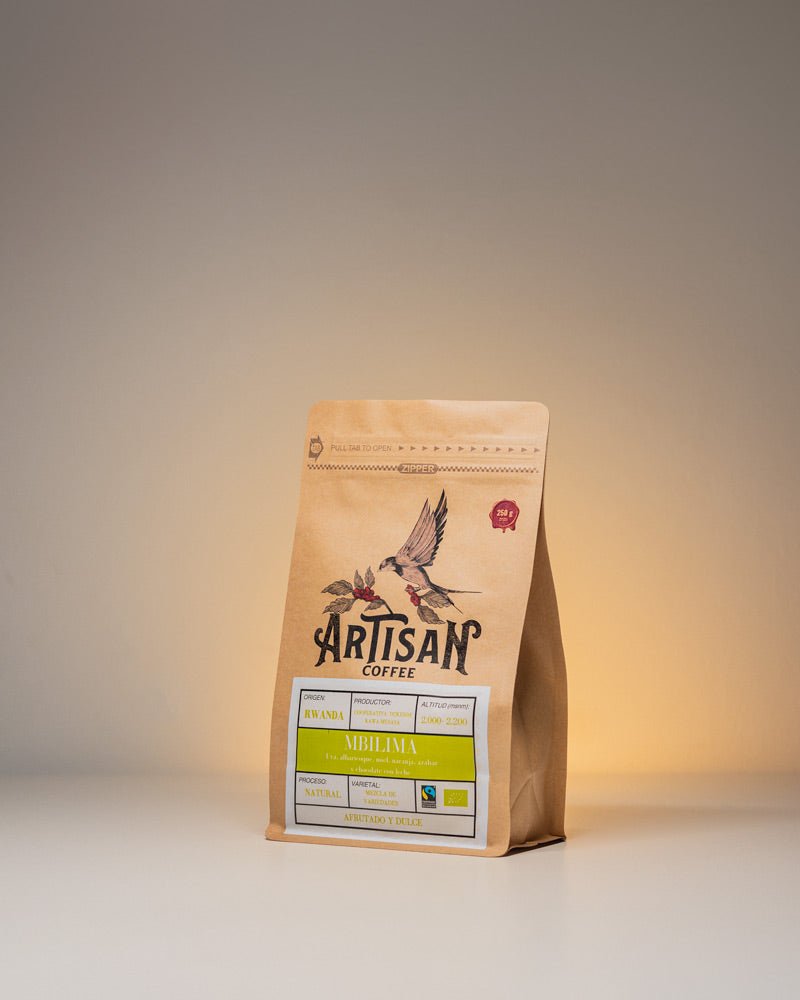 Mbilima. Café de Rwanda. Natural - Artisancoffee   Descubre nuestro café de especialidad, seleccionado de las mejores fincas de café del mundo. Ofrecemos granos de café premium con perfiles sensoriales únicos y procesos de cultivo y tostado artesanales. Cada taza de nuestro café gourmet proporciona una experiencia sensorial inigualable, perfecta para los verdaderos amantes del café.