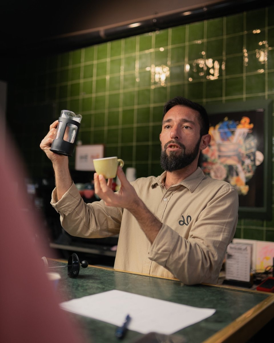 Taller básico de Latteart en casa. Consigue un capuccino perfecto con la prensa francesa y la moka - Artisancoffee